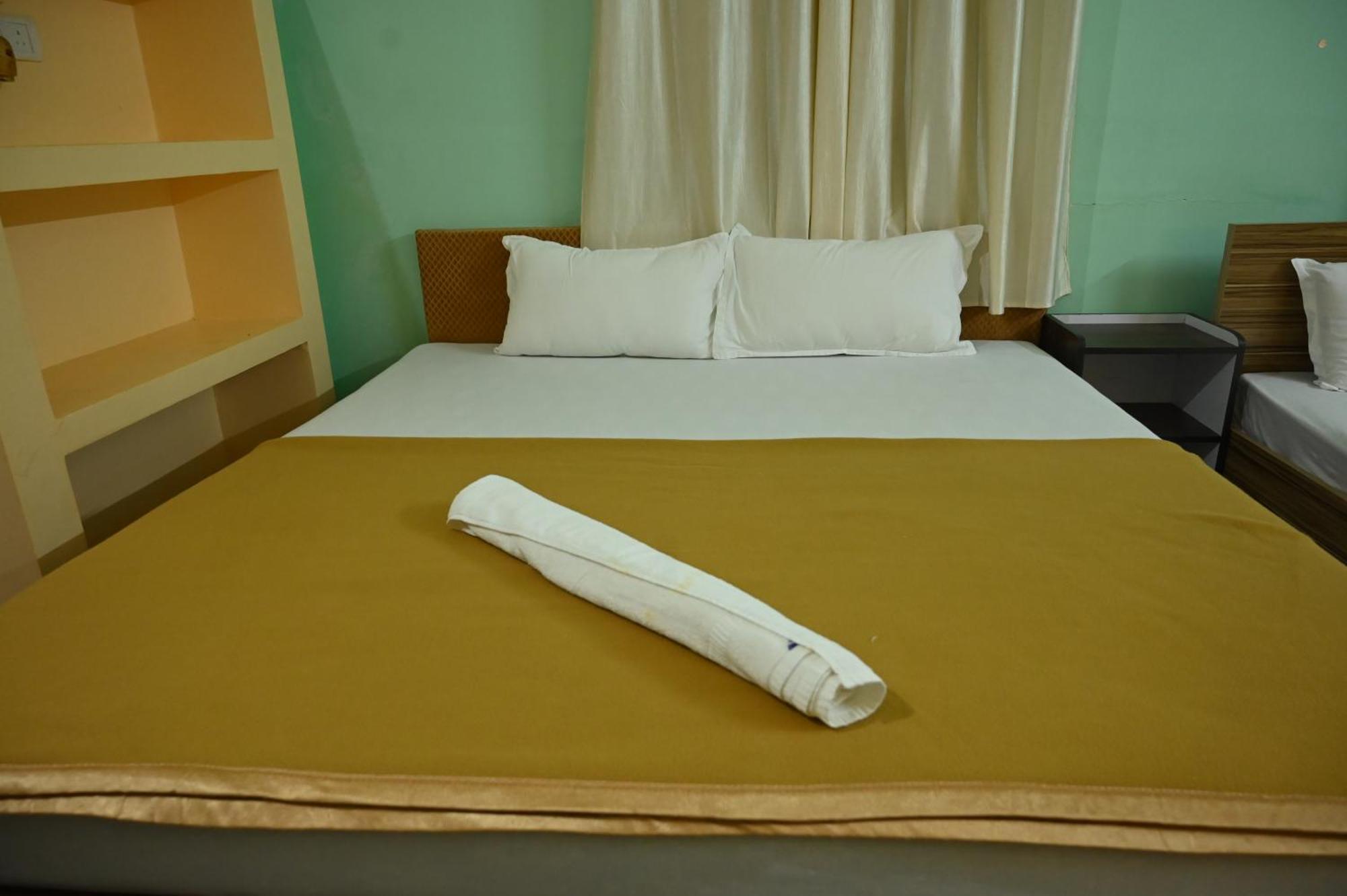 Royal Seaview Residency Apartman Port Blair Kültér fotó